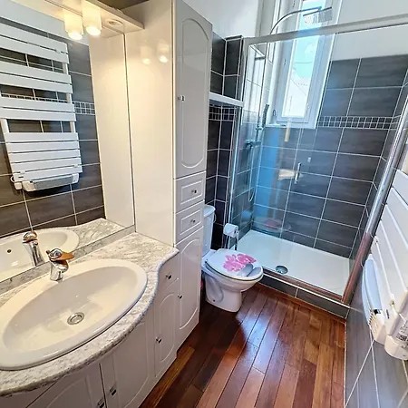 Rol2 - Beau 2 Pièces Avec Balcon Et Vue Latérale * Cannes