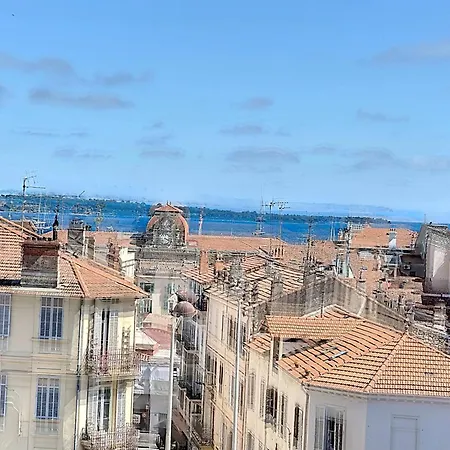 Rol2 - Beau 2 Pièces Avec Balcon Et Vue Latérale *